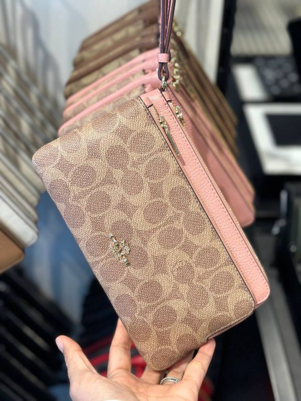 COACH DOUBLE ZIP WALLET IN SIGNATURE KHAKI/PETAL